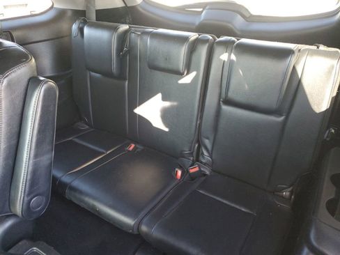 Used 2019 Toyota Highlander XLE image 28