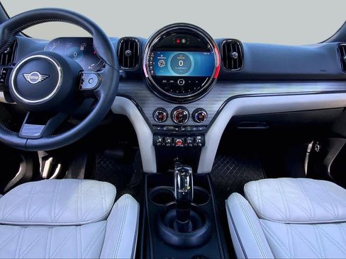 Used 2024 MINI Cooper Countryman S FWD image 23