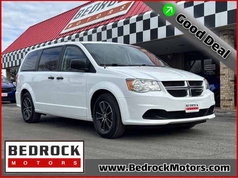 Used 2019 Dodge Grand Caravan SE image 1