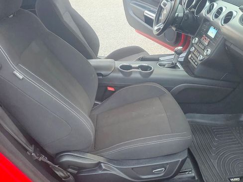 Used 2019 Ford Mustang GT RWD image 25