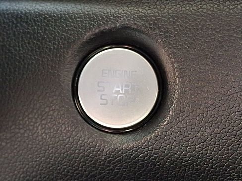 Certified 2025 Kia Sorento S image 24