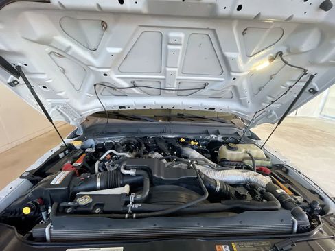 Used 2016 Ford F250 Lariat w/ Lariat Interior Package image 25