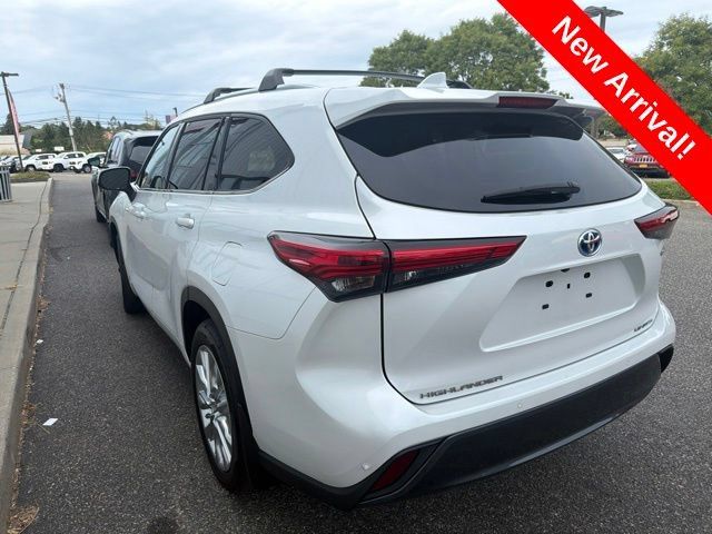 Used 2023 Toyota Highlander Limited AWD/4WD image 8