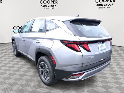 New 2026 Hyundai Tucson Blue SE image 7