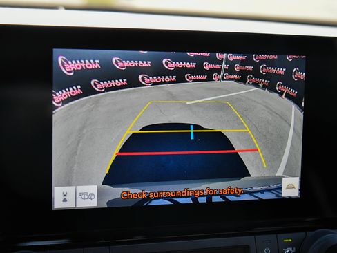Used 2024 Toyota Grand Highlander FWD image 19