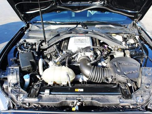 Used 2020 Ford Mustang Shelby GT500 w/ Technology Package image 28