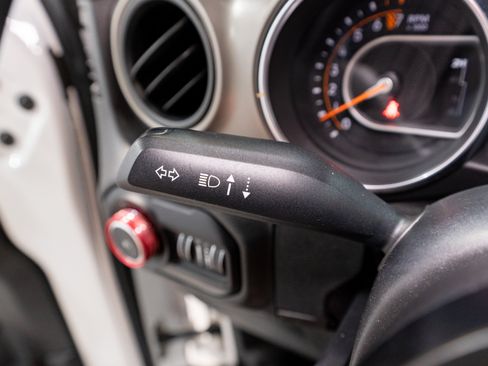 Used 2018 Jeep Wrangler Unlimited Sport S AWD/4WD image 28