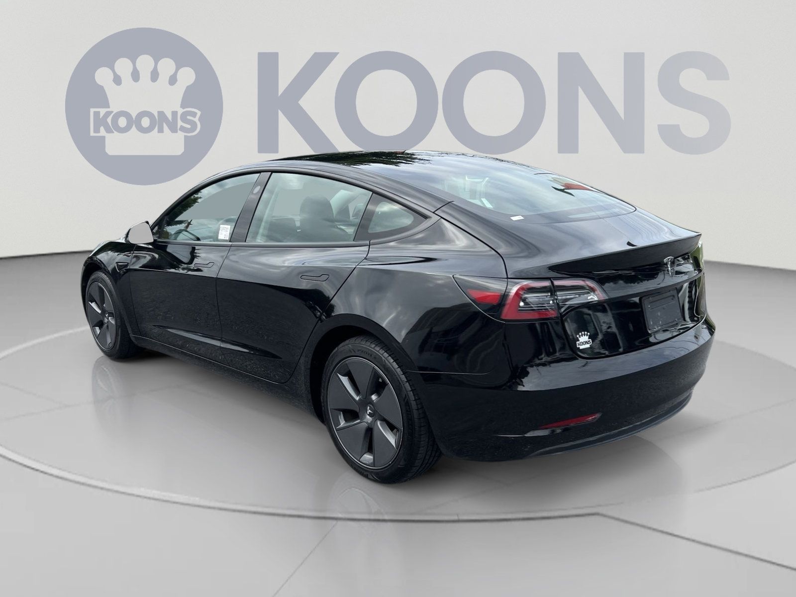 Used 2023 Tesla Model 3 Standard Range RWD image 4