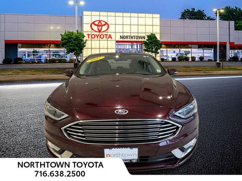 Used 2017 Ford Fusion SE image 5