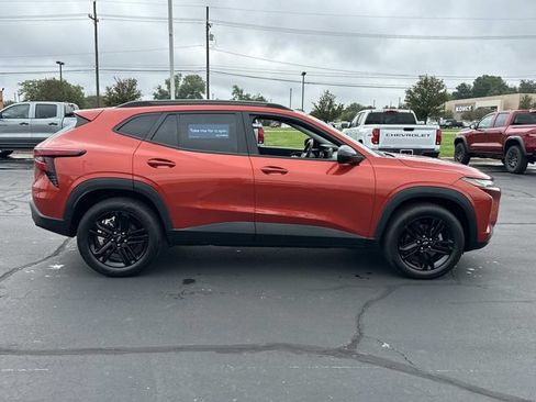 Certified 2024 Chevrolet Trax ACTIV w/ Driver Confidence Package FWD image 8