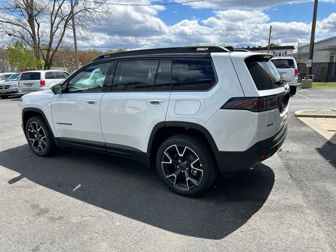 New 2026 Jeep Cherokee Overland w/ Advanced Pro Tech Group AWD/4WD image 7