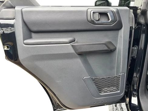 Used 2025 Ford Bronco Outer Banks AWD/4WD image 26