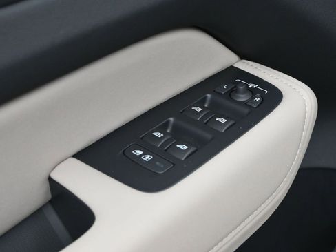 New 2026 Volvo XC60 B5 Plus w/ Protection Package Premier image 11