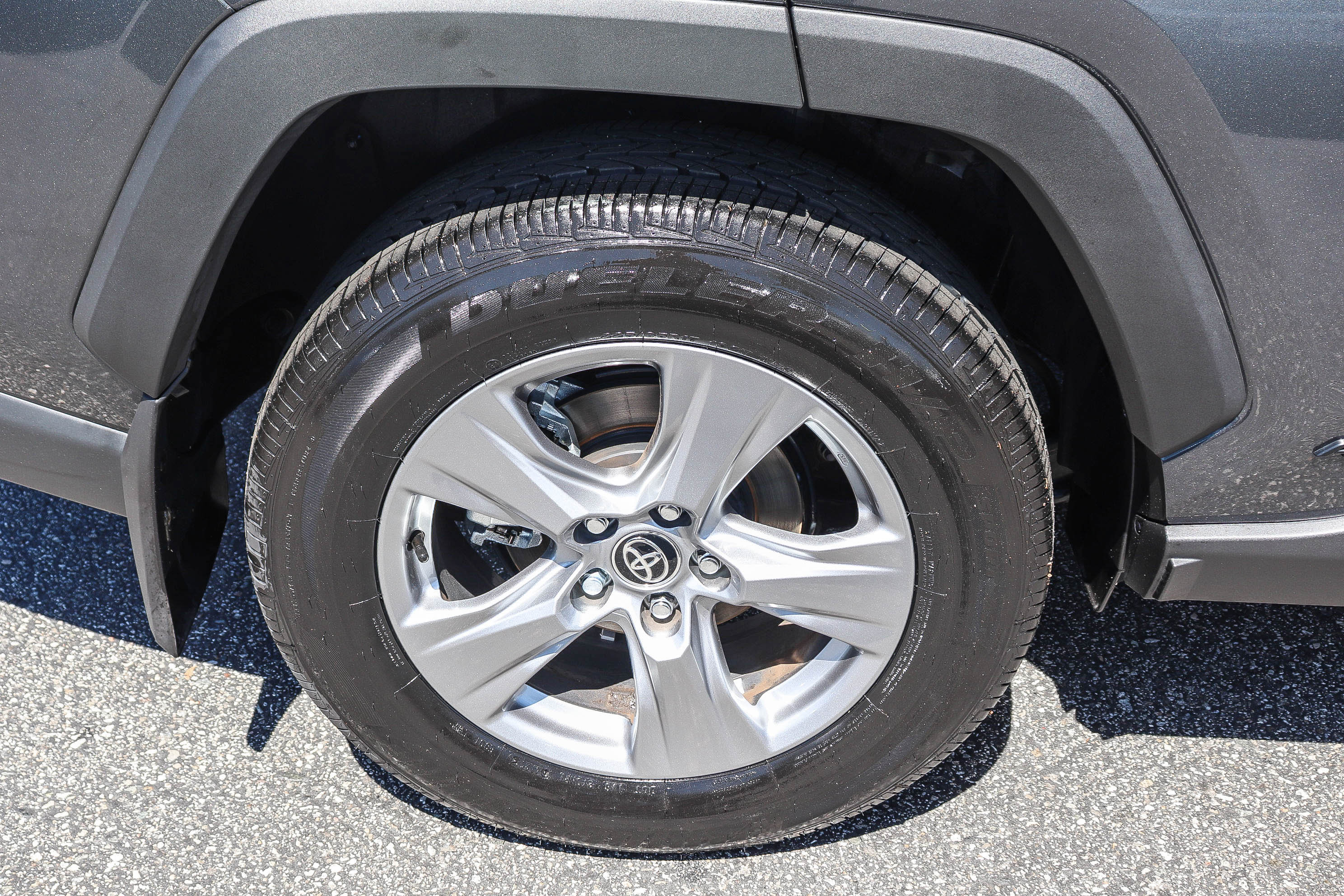 Used 2025 Toyota RAV4 LE AWD/4WD image 8