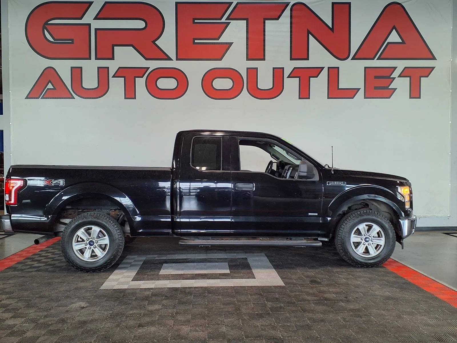 Used 2017 Ford F150 XLT w/ Trailer Tow Package AWD/4WD image 1