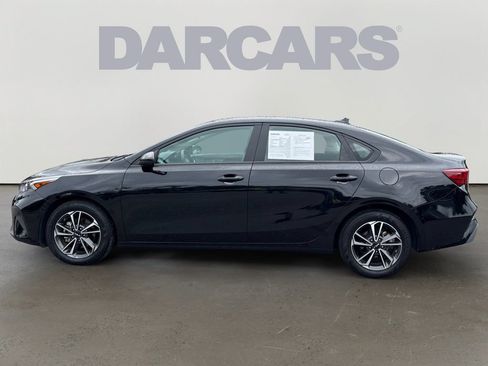 Used 2024 Kia Forte LXS FWD image 4