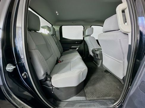 Used 2022 Toyota Tundra SR5 w/ SR5 Convenience Package image 27