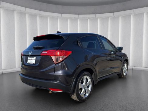 Used 2016 Honda HR-V EX image 5