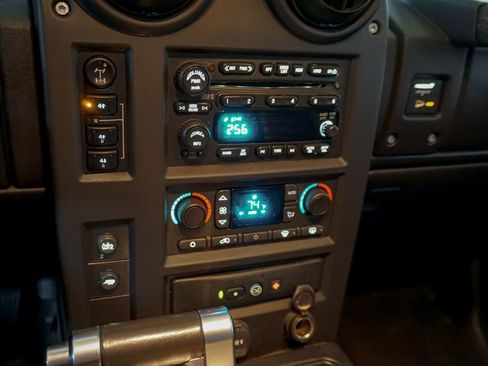 Used 2005 HUMMER H2 *Hummer H2 SUV* *Only 46k Mile w/ Preferred Equipment Group image 11