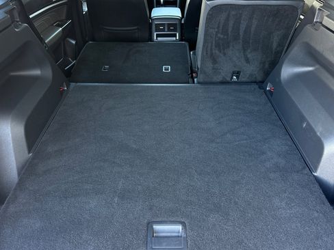 Used 2022 Volkswagen Atlas Cross Sport SE image 15