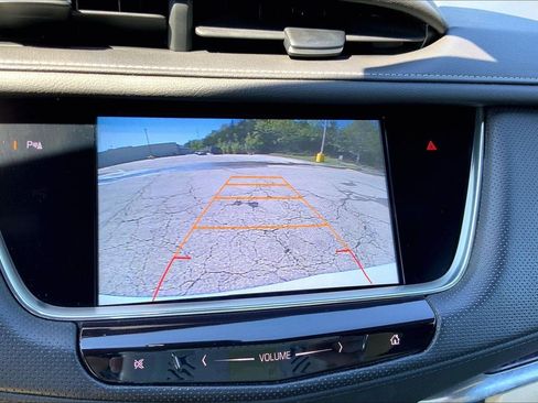 Used 2017 Cadillac XT5 Luxury w/ Driver Awareness Package image 22