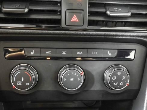 Used 2022 Volkswagen Taos S AWD/4WD image 30