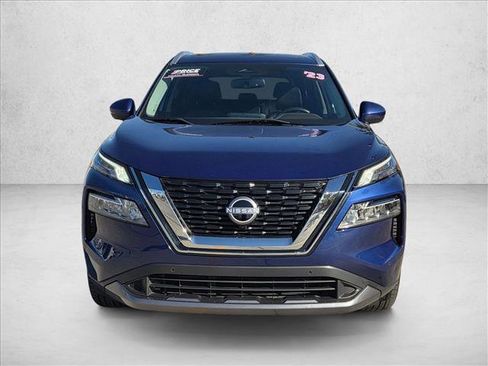 Used 2023 Nissan Rogue SL w/ SL Premium Package image 2