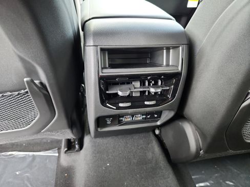 New 2025 Jeep Grand Cherokee Limited 4xe w/ Luxury Tech Group II image 32