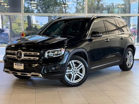 Used 2023 Mercedes-Benz GLB 250 4MATIC image 1