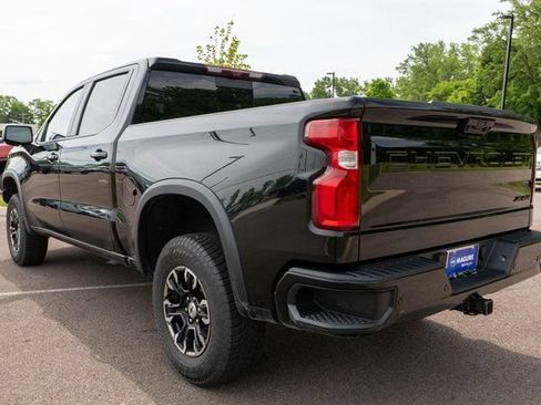 Used 2023 Chevrolet Silverado 1500 ZR2 w/ Technology Package AWD/4WD image 8