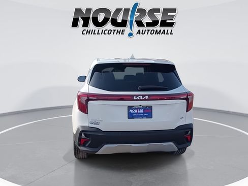 Used 2024 Kia Seltos LX image 7