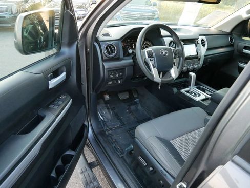 Certified 2019 Toyota Tundra SR5 w/ SR5 Upgrade Package AWD/4WD image 11