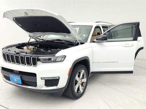 Used 2022 Jeep Grand Cherokee L Limited image 10
