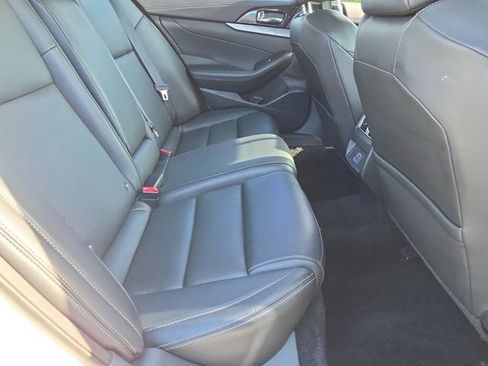 Used 2018 Nissan Maxima 3.5 SL FWD image 18