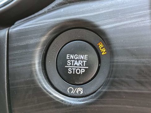 Used 2022 Jeep Grand Cherokee Limited RWD image 30