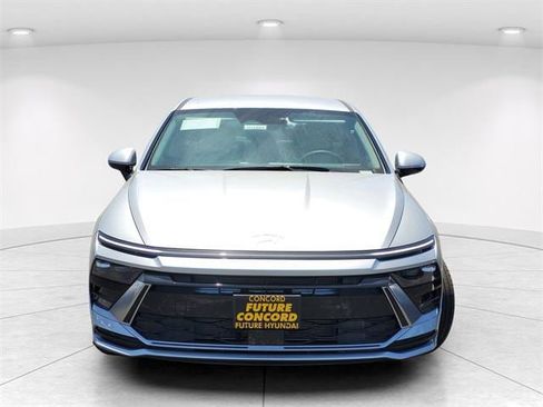 Used 2025 Hyundai Sonata SEL image 2