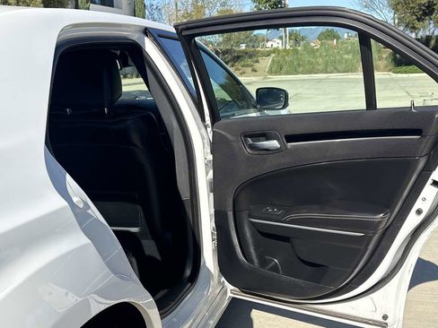 Used 2019 Chrysler 300 S w/ Safetytec Plus Group image 13