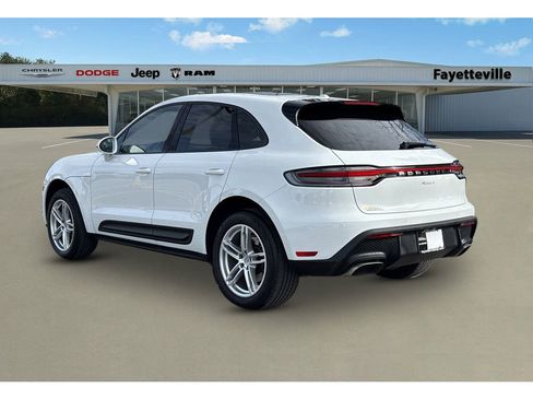 Used 2024 Porsche Macan Turbo image 5