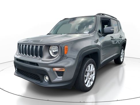 Used 2021 Jeep Renegade Limited w/ Sun & Sound Group AWD/4WD image 3