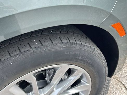 Used 2023 Buick Enclave Avenir w/ LPO, Floor Liner Package AWD/4WD image 18