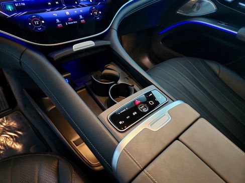 Certified 2023 Mercedes-Benz EQS 580 4MATIC SUV image 24