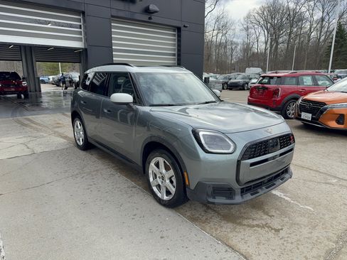 Certified 2026 MINI Cooper Countryman S image 2
