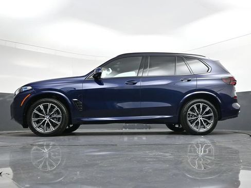 Used 2026 BMW X5 xDrive40i w/ M Sport Package AWD/4WD image 34