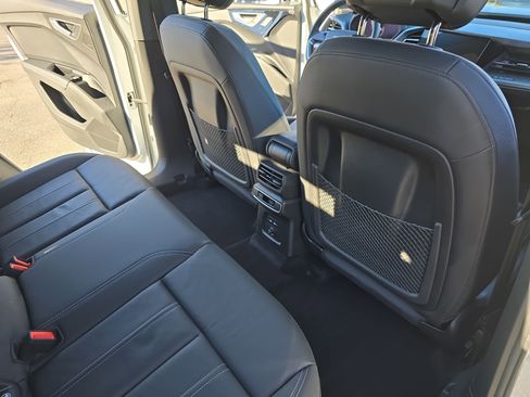 Used 2023 Audi Q4 e-tron Premium Plus w/ Premium Plus image 11