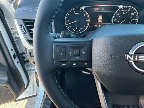 New 2026 Nissan Rogue SV image 27