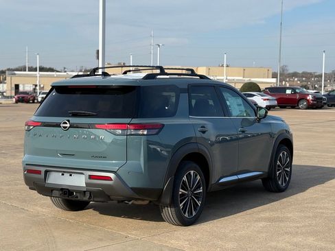 New 2026 Nissan Pathfinder Platinum image 7