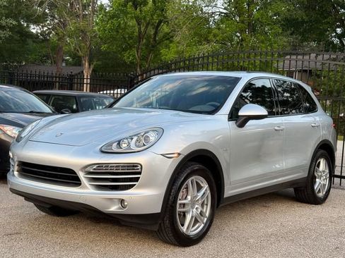 Used 2014 Porsche Cayenne Diesel AWD/4WD image 4