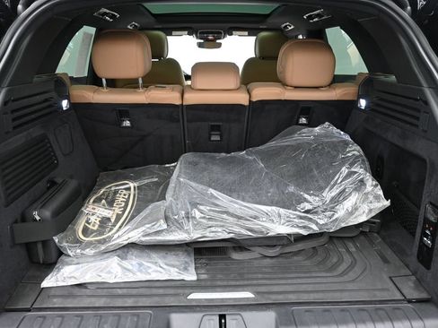 Used 2023 Land Rover Range Rover Sport SE AWD/4WD image 23