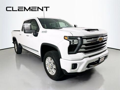 Used 2024 Chevrolet Silverado 2500 High Country w/ High Country Premium Package AWD/4WD image 5