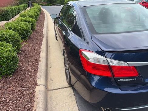 Used 2014 Honda Accord Sport image 10